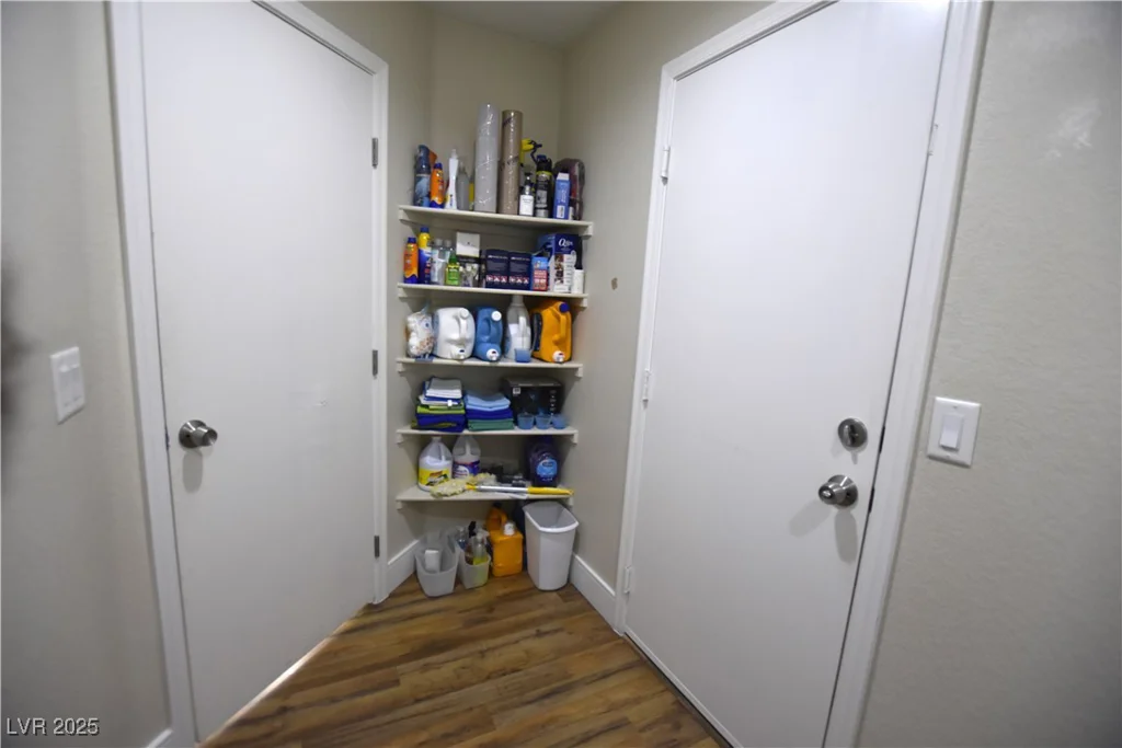 6628 Ives, Las Vegas, NV 89108