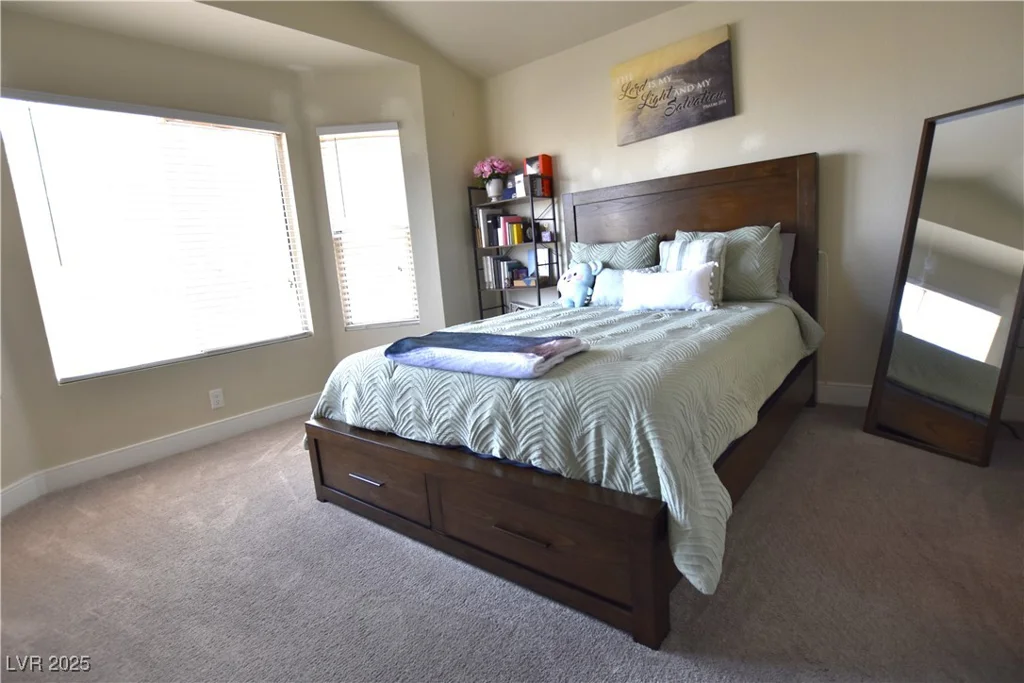 6628 Ives, Las Vegas, NV 89108