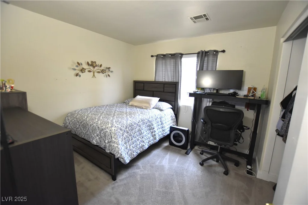 6628 Ives, Las Vegas, NV 89108