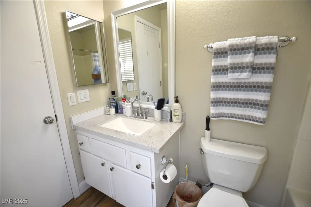6628 Ives, Las Vegas, NV 89108