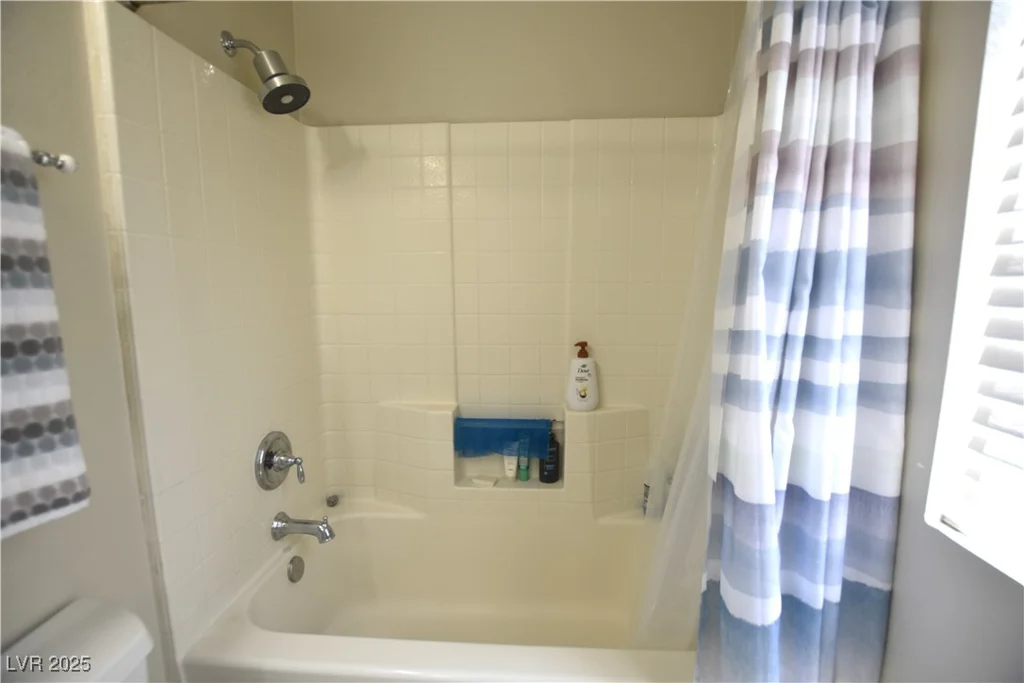 6628 Ives, Las Vegas, NV 89108