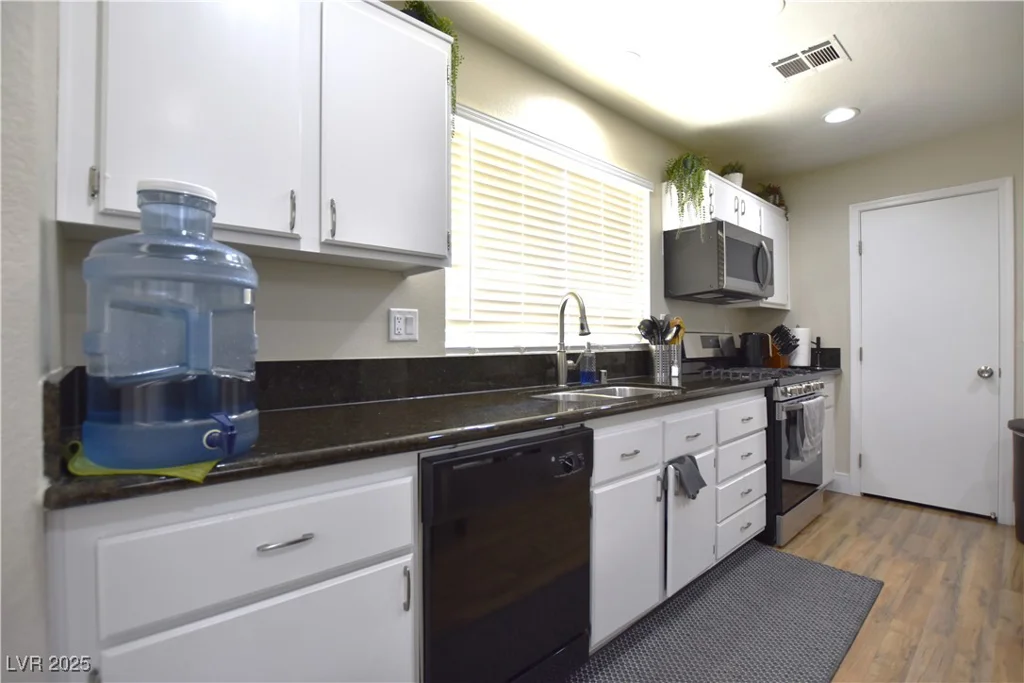 6628 Ives, Las Vegas, NV 89108
