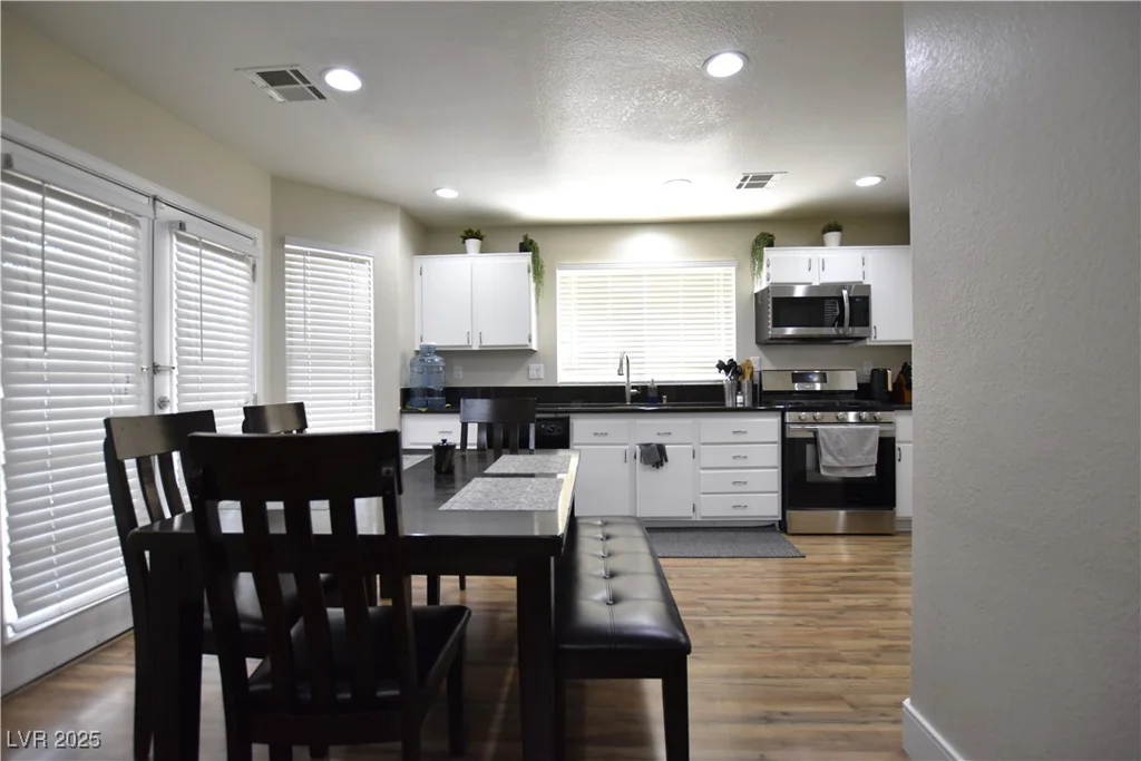 6628 Ives, Las Vegas, NV 89108