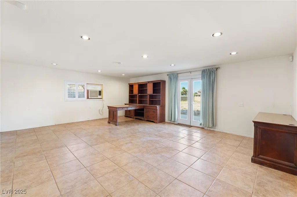 609 Kenny, Las Vegas, NV 89107