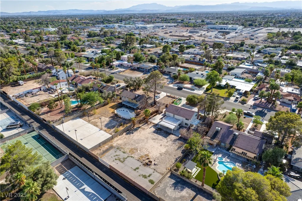 609 Kenny, Las Vegas, NV 89107
