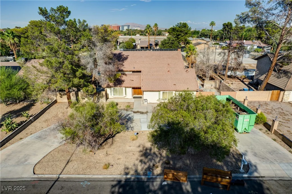 609 Kenny, Las Vegas, NV 89107