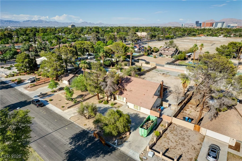 609 Kenny, Las Vegas, NV 89107