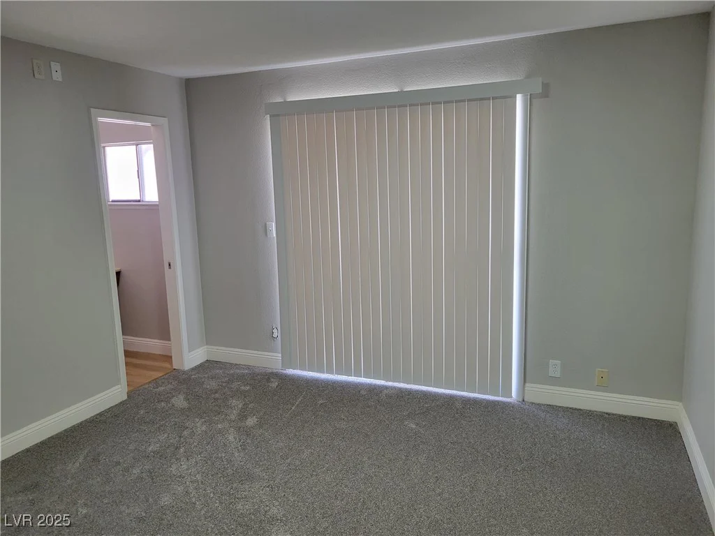 1841 Feather, Las Vegas, NV 89108