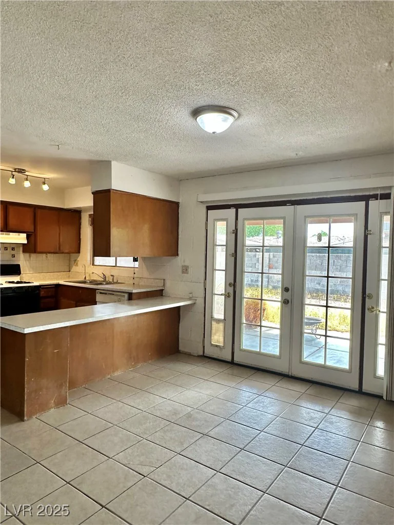 2858 Puenta, Las Vegas, NV 89121