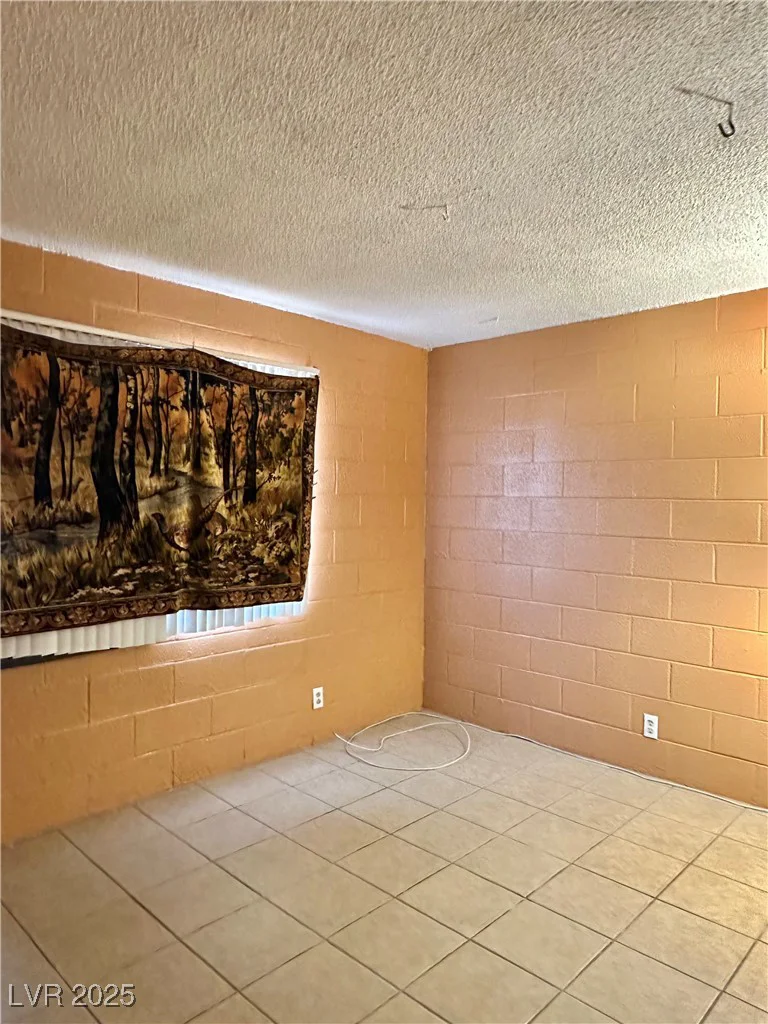 2858 Puenta, Las Vegas, NV 89121