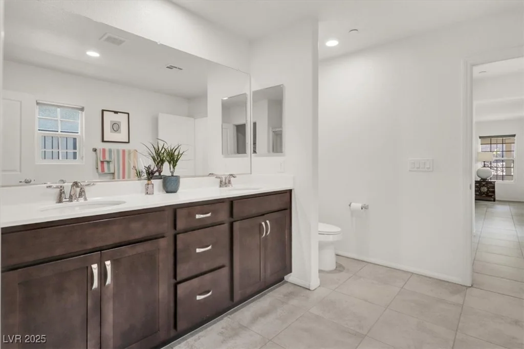 925 Midnight View, Henderson, NV 89015
