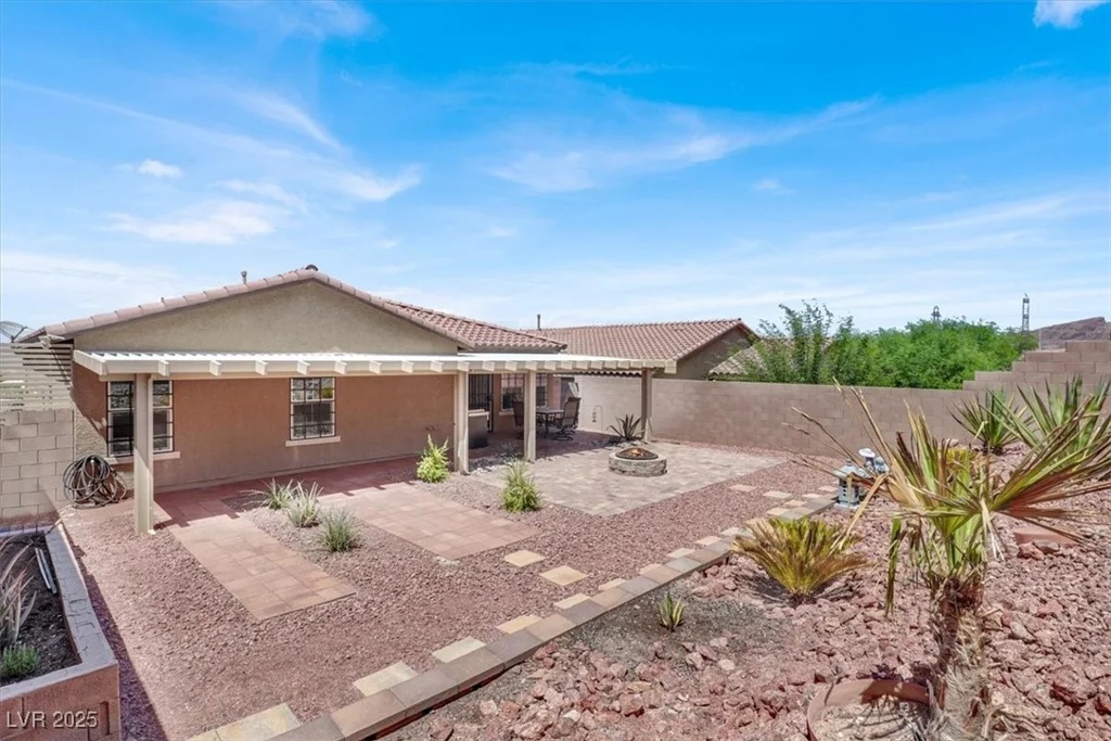 925 Midnight View, Henderson, NV 89015