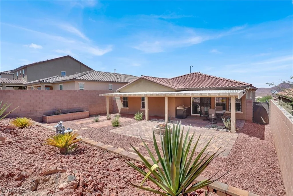 925 Midnight View, Henderson, NV 89015