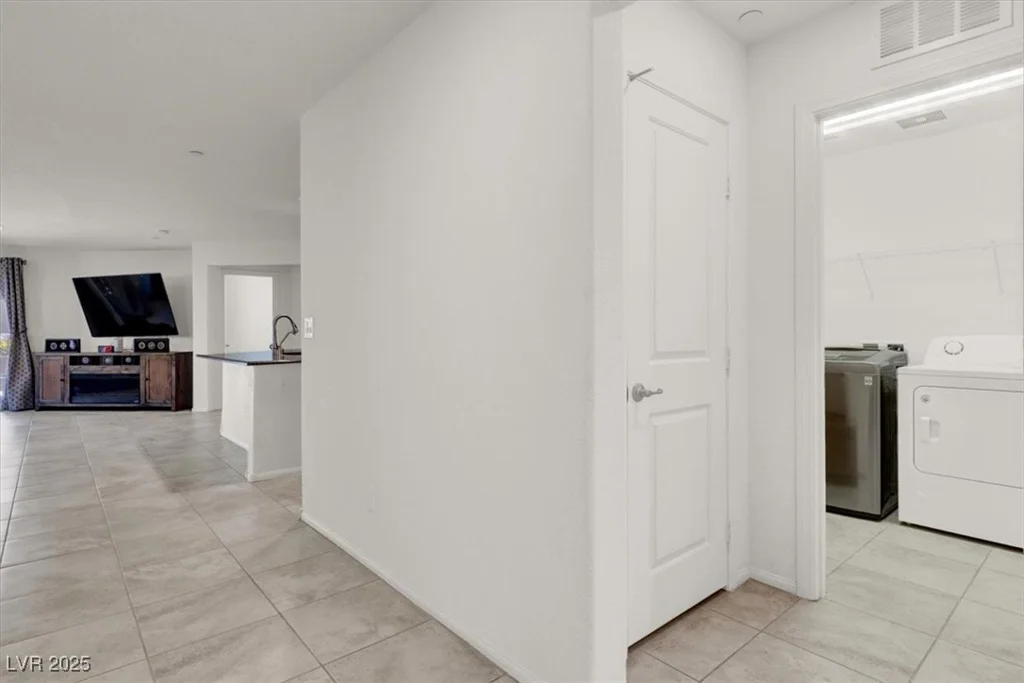 925 Midnight View, Henderson, NV 89015
