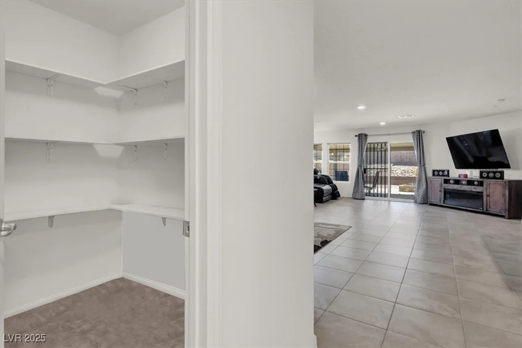 925 Midnight View, Henderson, NV 89015