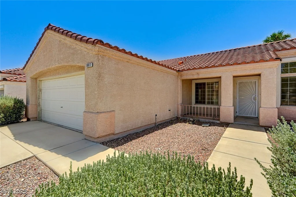 5917 Briar Rose, Las Vegas, NV 89130