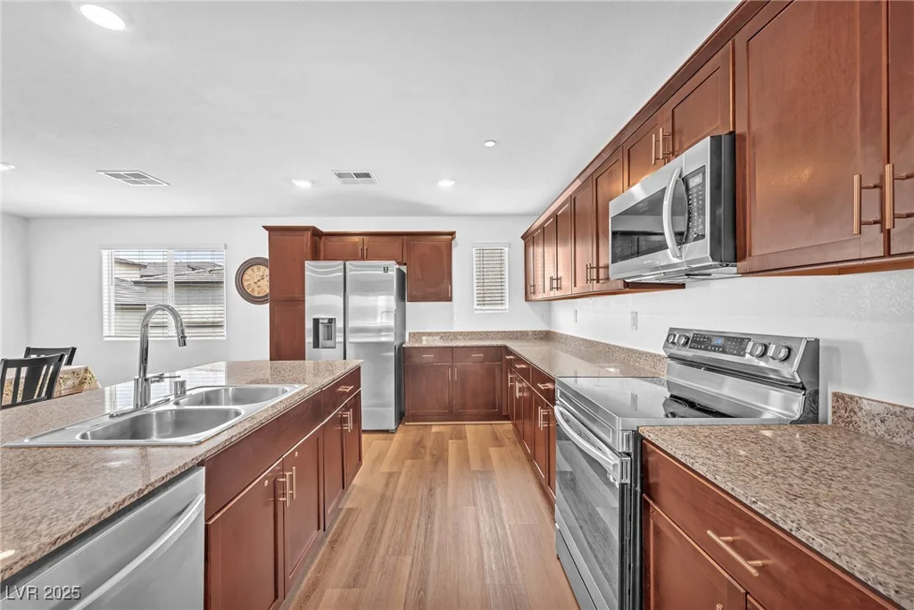 12323 Dusk Blue, Las Vegas, NV 89183