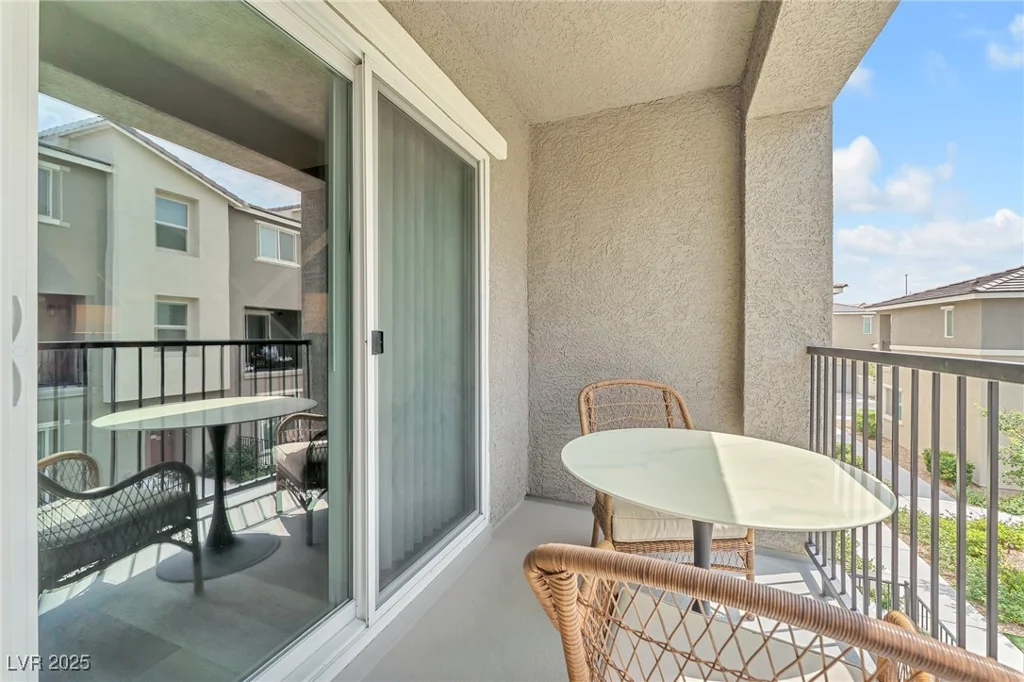 12323 Dusk Blue, Las Vegas, NV 89183