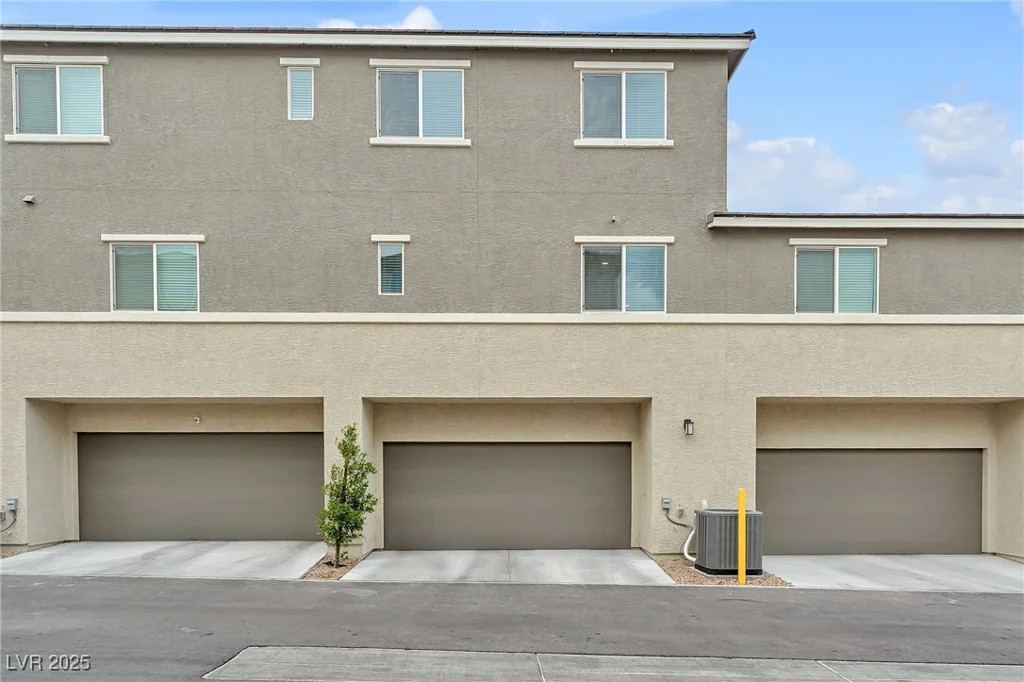12323 Dusk Blue, Las Vegas, NV 89183
