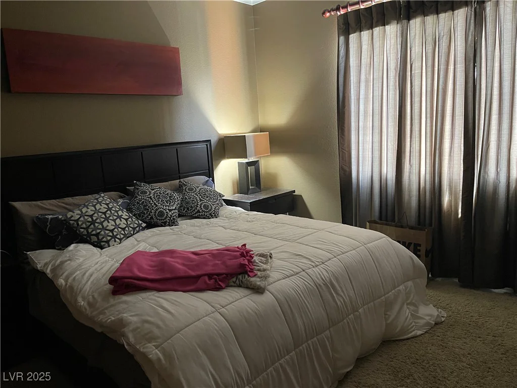 220 Flamingo, Las Vegas, NV 89169