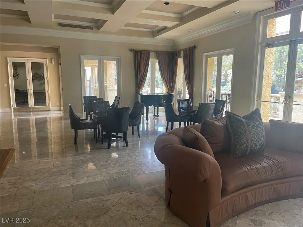 220 Flamingo, Las Vegas, NV 89169
