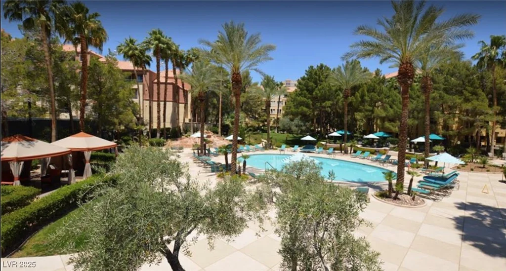 220 Flamingo, Las Vegas, NV 89169