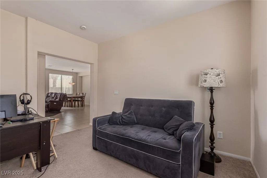9221 Thunder Falls, Las Vegas, NV 89149