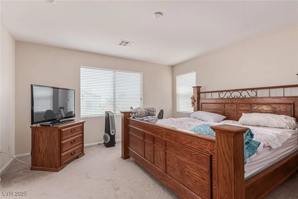 9221 Thunder Falls, Las Vegas, NV 89149