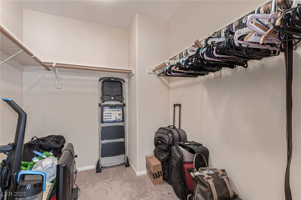 9221 Thunder Falls, Las Vegas, NV 89149