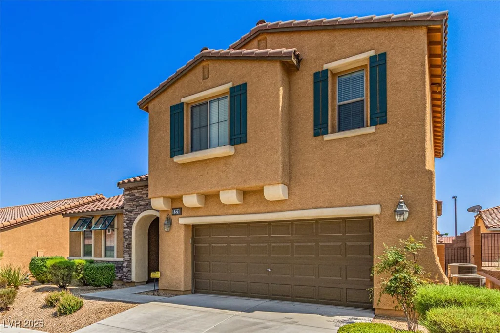 9221 Thunder Falls, Las Vegas, NV 89149