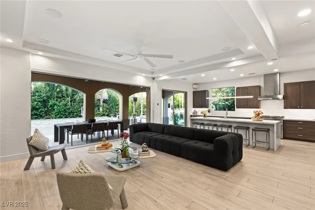 2240 Boutique, Henderson, NV 89044