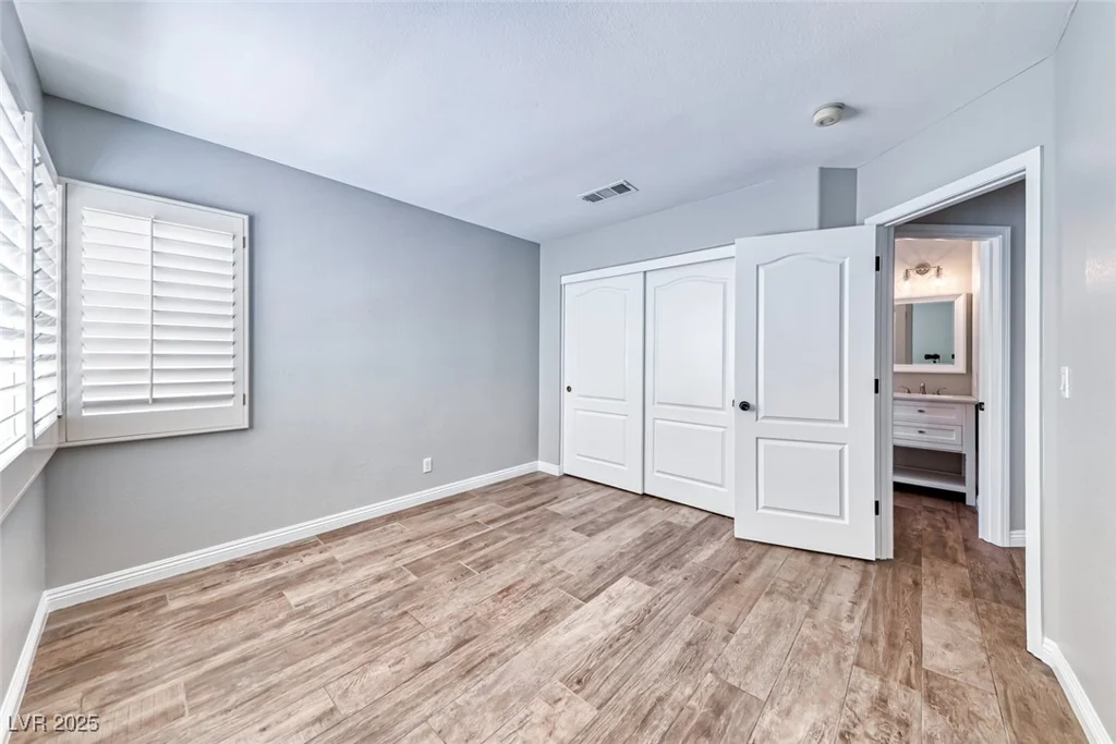 8620 Estrelita, Las Vegas, NV 89128