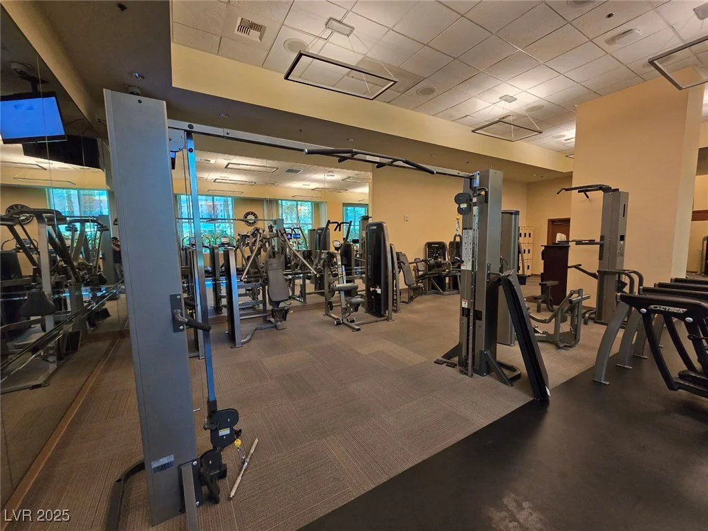 135 Harmon, Las Vegas, NV 89109