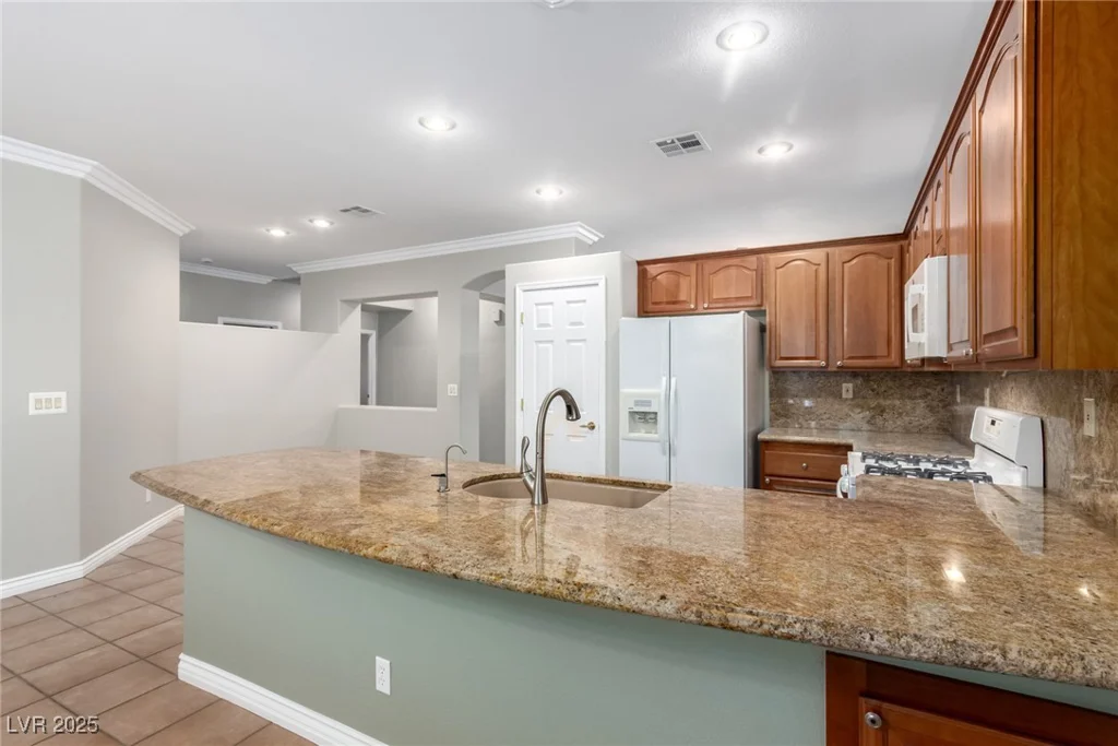 808 Royal Birch, Las Vegas, NV 89144