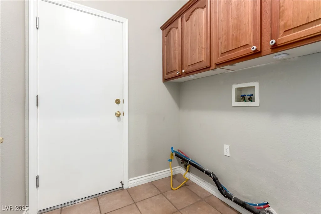 808 Royal Birch, Las Vegas, NV 89144