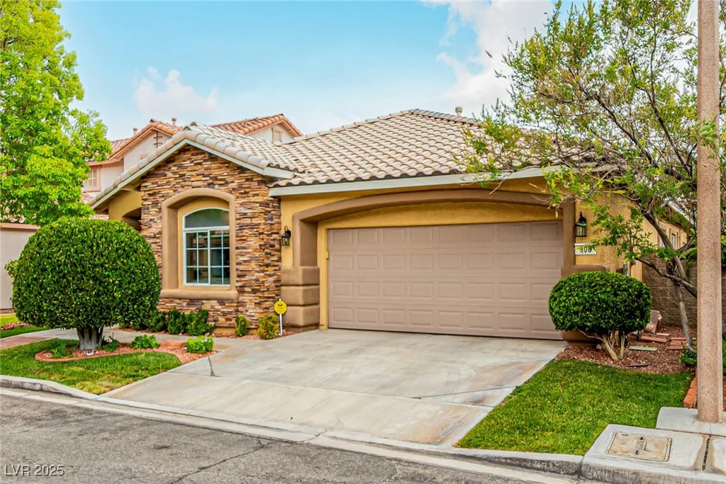 808 Royal Birch, Las Vegas, NV 89144