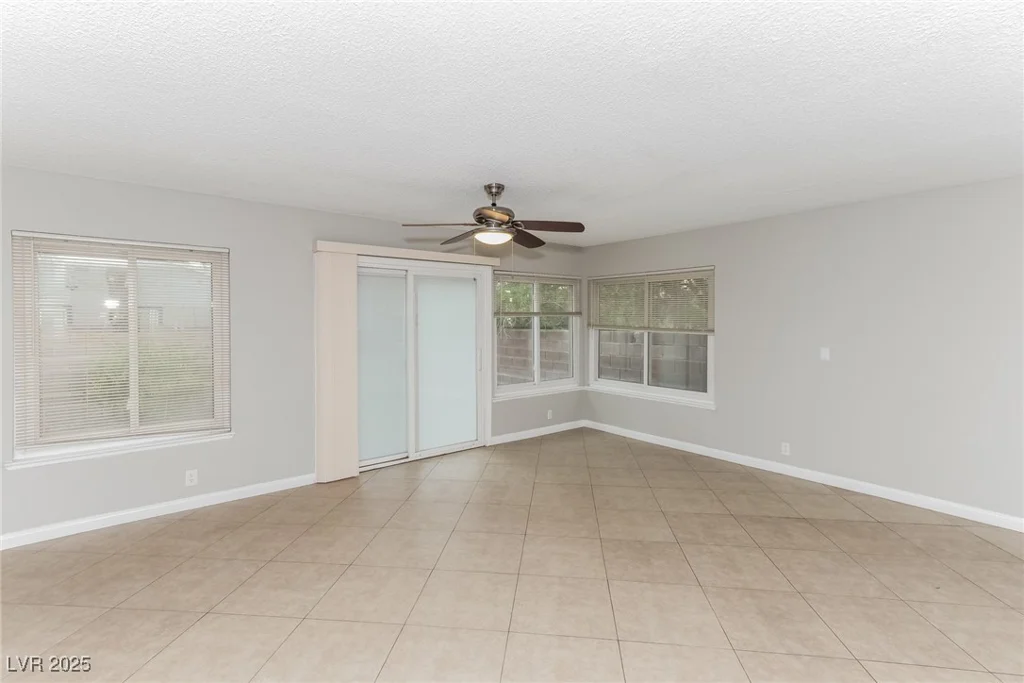 4737 Monaco, Las Vegas, NV 89121