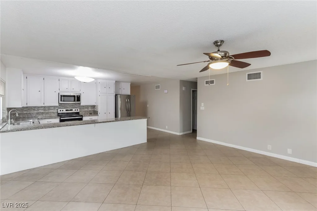 4737 Monaco, Las Vegas, NV 89121