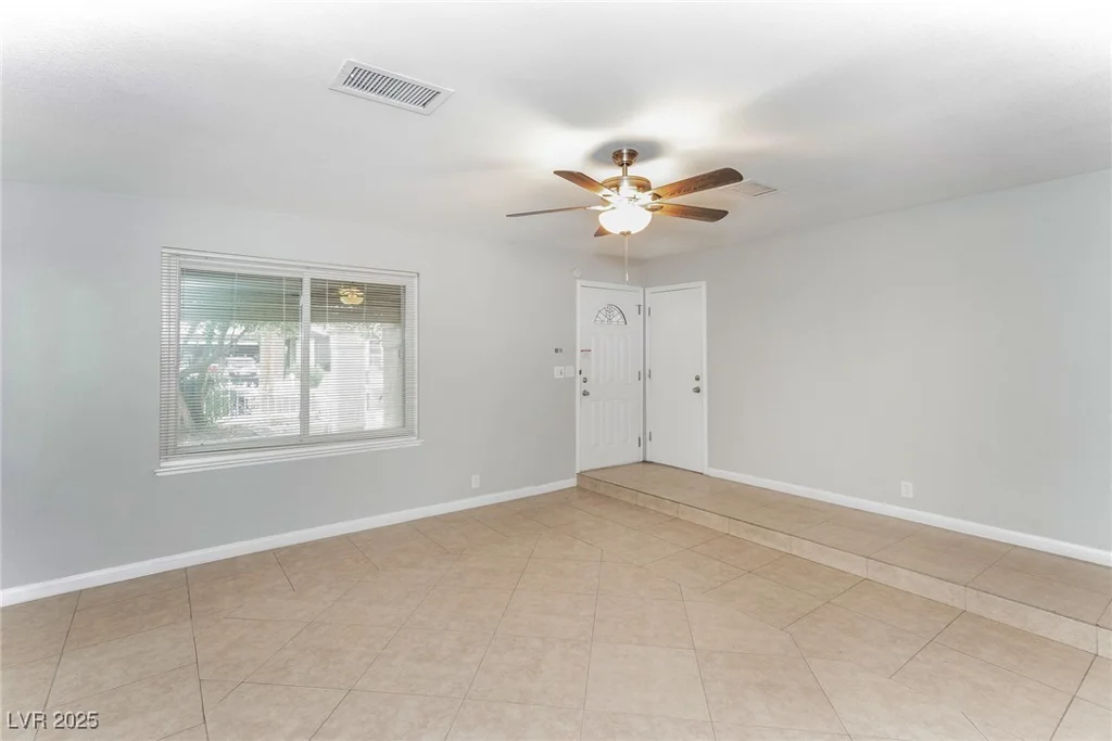 4737 Monaco, Las Vegas, NV 89121
