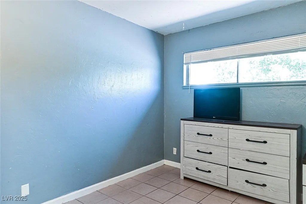 2712 Brady Ave, Las Vegas, NV 89101