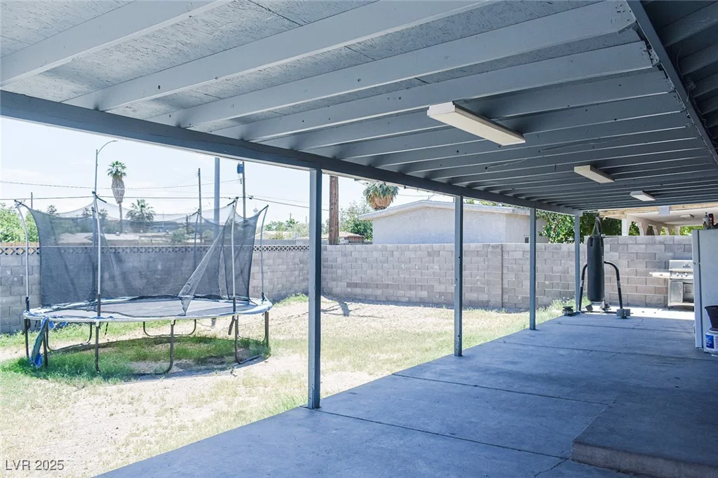 2712 Brady Ave, Las Vegas, NV 89101