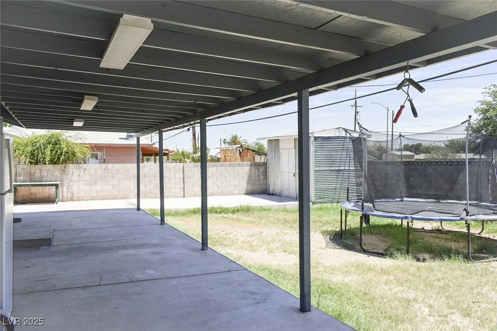 2712 Brady Ave, Las Vegas, NV 89101