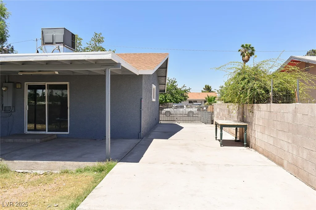 2712 Brady Ave, Las Vegas, NV 89101