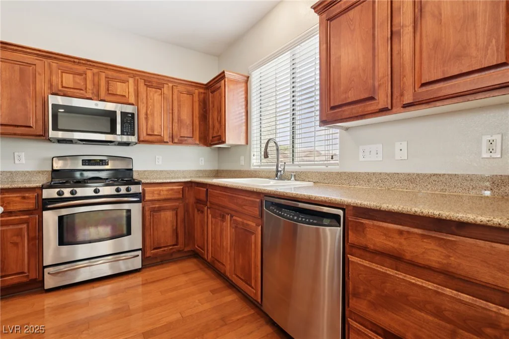 3437 Rock Face, Las Vegas, NV 89129