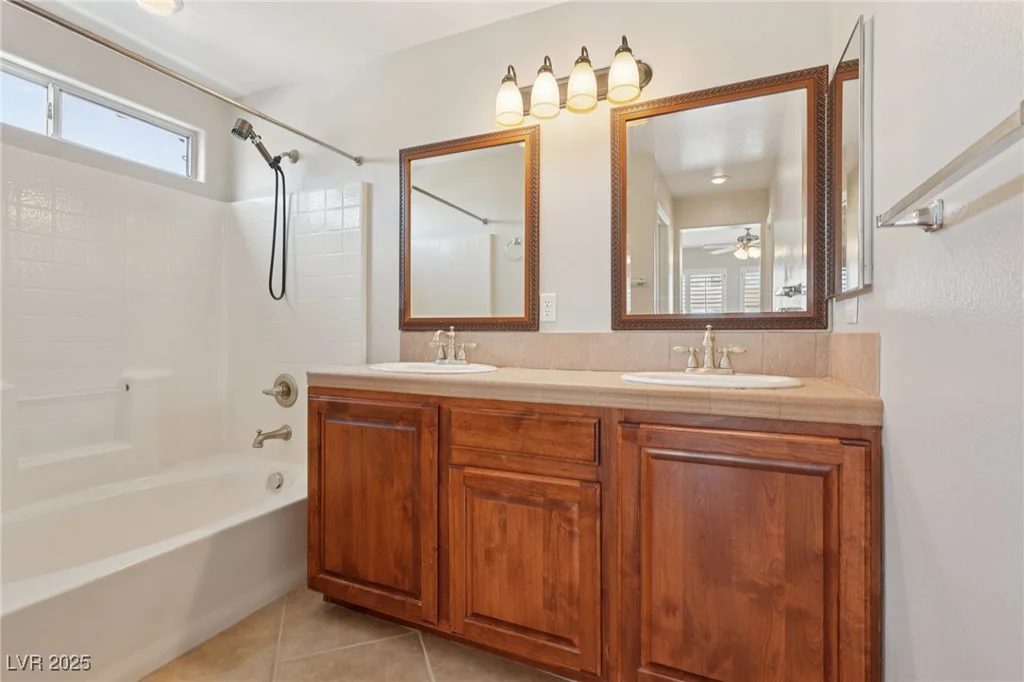 3437 Rock Face, Las Vegas, NV 89129