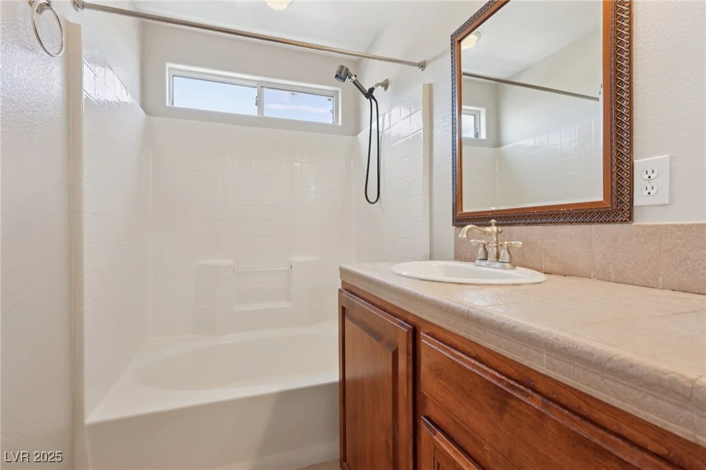 3437 Rock Face, Las Vegas, NV 89129