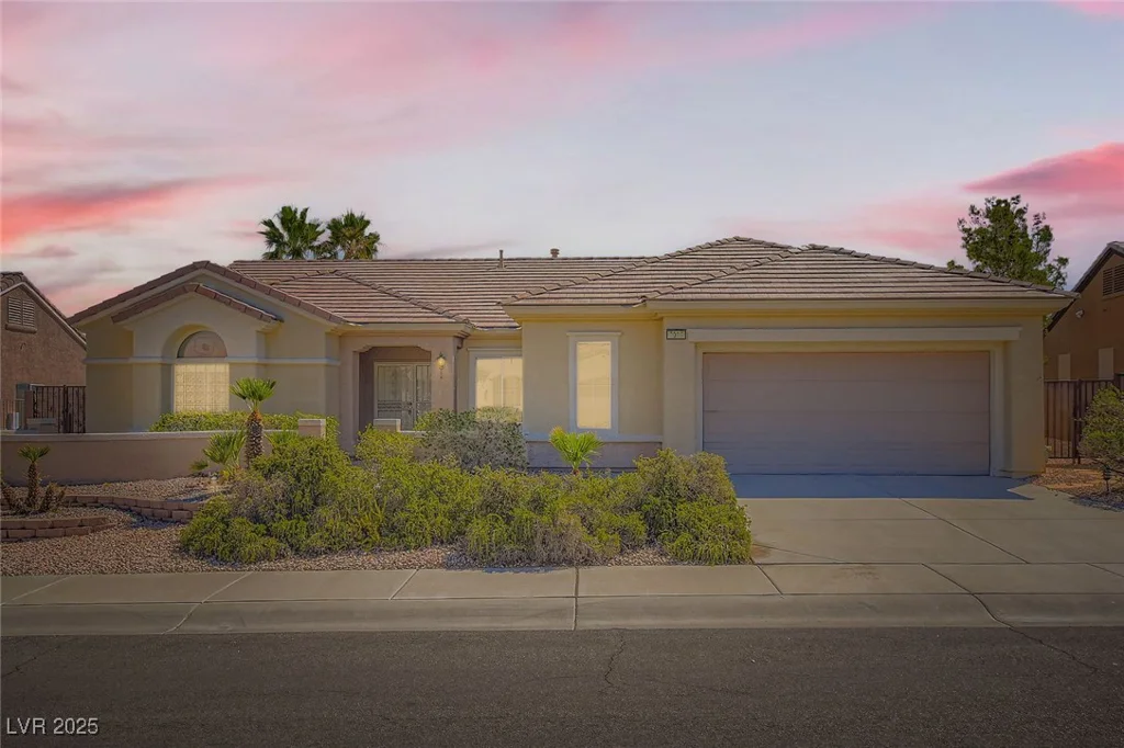 2016 Colvin Run, Henderson, NV 89052
