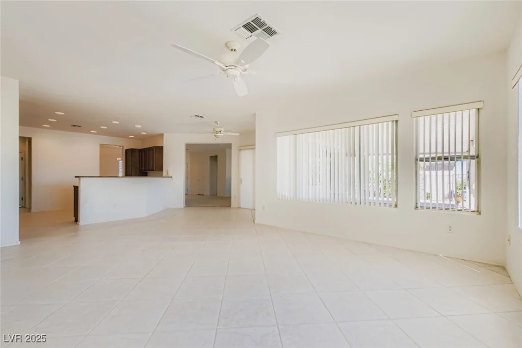 2016 Colvin Run, Henderson, NV 89052