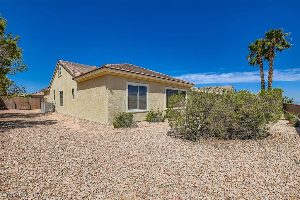 2016 Colvin Run, Henderson, NV 89052