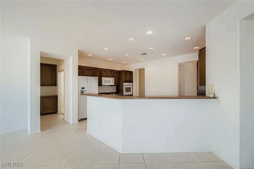 2016 Colvin Run, Henderson, NV 89052